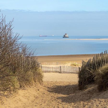 Den Of Joy Humberston Fitties Sleeps 6,Hot Tub,Log Burner Villa Cleethorpes Exterior foto